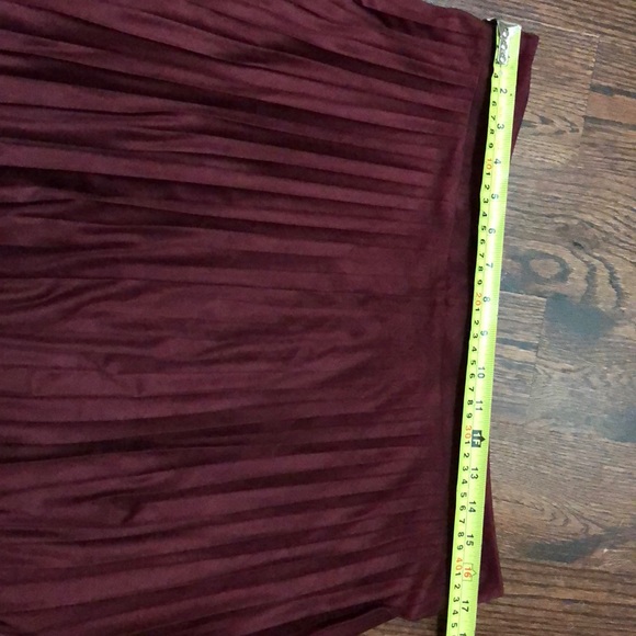 Liz Claiborne Faux Suede Pleated Skirt - Picture 2 of 2